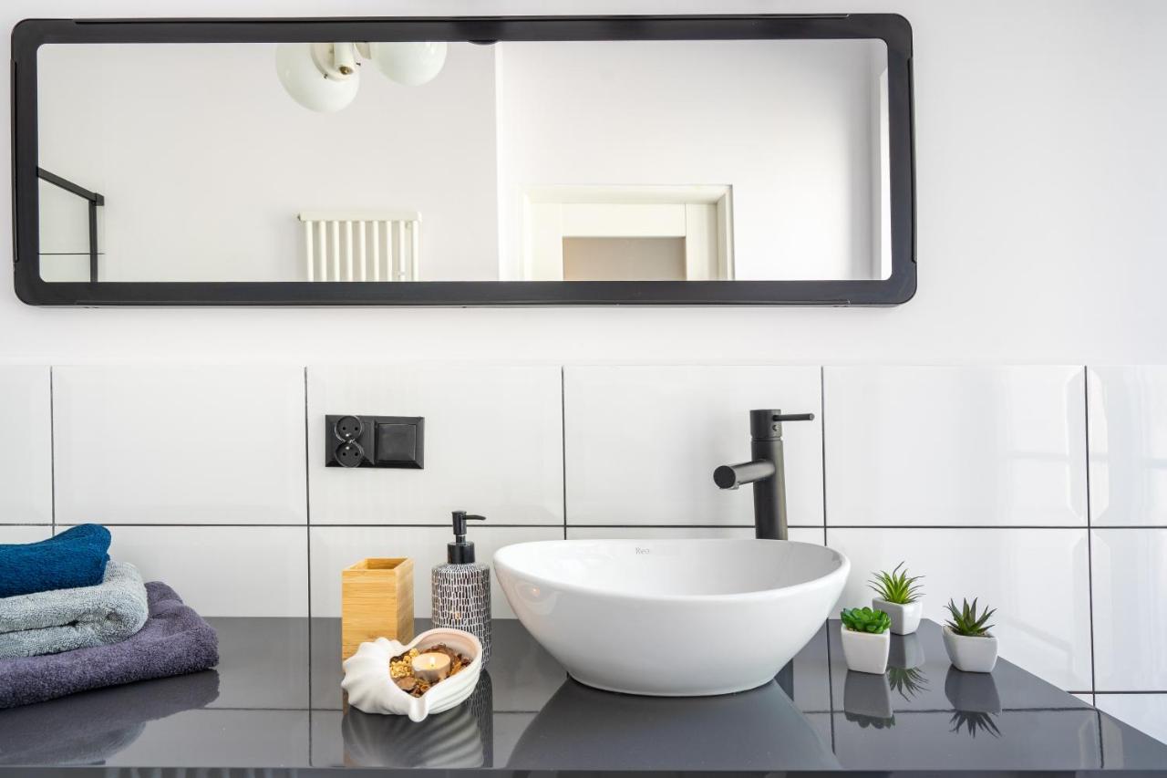 Stylish Studio In The Heart Of The City. Varsovie Extérieur photo